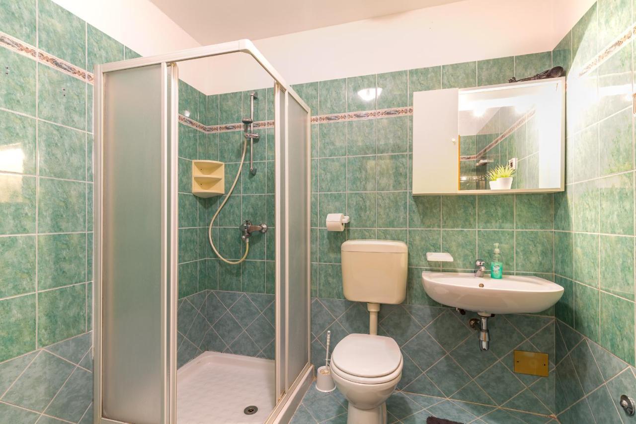 Apartments Vasic Πούλα Εξωτερικό φωτογραφία