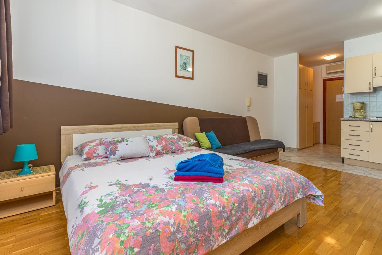 Apartments Vasic Πούλα Εξωτερικό φωτογραφία