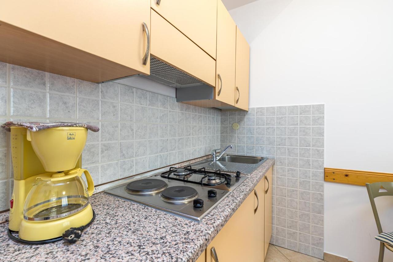 Apartments Vasic Πούλα Εξωτερικό φωτογραφία